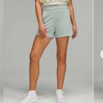 Lululemon Women’s Softstreme Relaxed Shorts 4” Size 2 XS In Silver Blue Photo 1