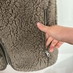 Urban Outfitters BDG Borg Sherpa vest mossy brown hue size XS Photo 4