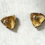 Black and gold tone triangle post earrings Photo 4