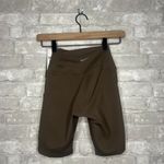 Nike  One Women's Training High-Rise Shorts 8" NWT Size XS (Olive) FZ6758-004 Photo 1