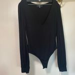 Lulus Lulu’s black V-Neck Long Sleeve puff bodysuit Photo 1