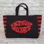 Victoria's Secret New with Tags Victoria’s Secret Zippered Weekend Tote Photo 0