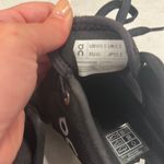 on cloud  X 3 Sneakers Women in Black size 8.5 Photo 2