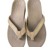 Vionic Studded Sandal Orthopedic Comfort Thong Sandals Size 10 Photo 0