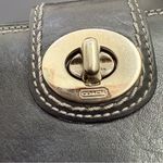 Coach Vintage Y2K Hampton Black Leather Contrast Stitch Turnlock Bifold Wallet Photo 7