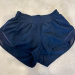 Lululemon Hotty Hot Short 2.5” Photo 0