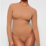 SKIMS FITS EVERYBODY LONG SLEEVE CREW NECK BODYSUIT | SIENNA limited edition Photo 0