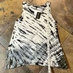 NWT Yak & Yeti Women’s Black White Tye Photo 6