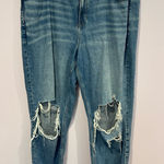 American Eagle strigid mom Jean distressed knees Photo 0