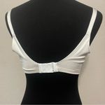 Warner's Women's Back To Smooth Wire Photo 1