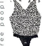 Free People NWOT Cheetah Bare It All bodysuit - hygienic sticker - vneck repair Photo 4