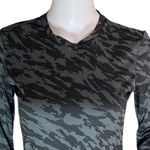 Nike  Shirt Womens XS Gray Dri-Fit Golf Tour‎ Performance Base Layer Athleisure Photo 4
