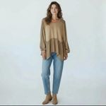 Umgee Sz L  NWOT Tan Baby Doll Mixed Media Crewneck Photo 2