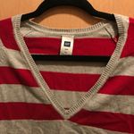 Gap Red and gray long sleeve vneck sweater size XL Photo 2