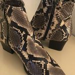 275 Central women snakeskin leather short boots US 6.5 Euro 37 Tan Photo 4