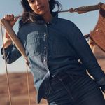 Madewell ‎ Denim Oversized Ex-Boyfriend Shirt in Hutcherson Wash Photo 3