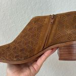 1. State  Iddah Brown perforated suede Booties SZ 8.5 Photo 3
