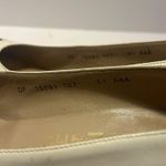 Salvatore Ferragamo  Florence Italian Made Dress Shoes Heels Sz 6.5AAA Navy/white Photo 3