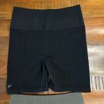 Fabletics Seamless Rib Shorts 6” | Black & Taupe Slate Gray | Size XL Photo 3
