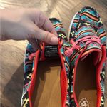 Ariat Women's Vibrant Patterned Shoes Photo 5