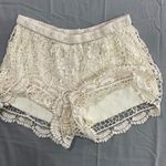 Vivid Collection Shorts Womens M Crochet Boho Coquette Cotton Knit Lined Ivory Tan Size M Photo 6