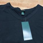 Wild Fable Women's Black Short Sleeve V-Neck Cropped T-Shirt - Size XS - NWT Photo 2