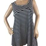 Jones New York  Women’s stripes shark bite hem Tank top size Medium Photo 0