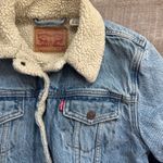 Levi's  Women's Denim Original Sherpa Lined Light Wash Trucker Jacket Size XS Photo 4