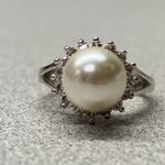 Silver Tone Elegant Pearl Halo Crystal Accents Classic Design Cocktail Ring Sz 7 White Photo 3