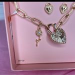 Juicy Couture HEART NECKLACE AND EARRING SET Photo 3