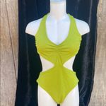 Shade & Shore NWT Vibrant Green Cut Out Swimsuit Strappy Tie Back Size Small Photo 2