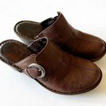 Born‎ Brown Leather Wood Sole Clog Size 7 M/W Boho Heeled Mule Buckle Detail Photo 2