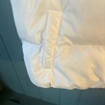 Automet Puffer Vest Women White Sleeveless Zip Up Outerwear, Size Small (NEW) Photo 4