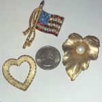 Vintage Gold Tone CZ Rhinestone Faux Pearl Leaf Flag Heart Boho Brooch Lot Photo 1