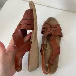 Cabin creek  Women’s interwoven strap sandals — size 8‎ Photo 2