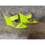 Schutz  Soraya Wedge Sandal Neon Yellow Size 6 Leather Sole Photo 2