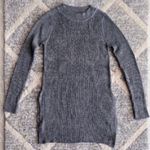 Forever 21 NWOT  Long Sleeve Sweater Grey Tunic, Sz S Photo 0