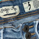 Indigo Rein distressed ankle jeans Photo 5