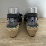 Clarks  Artisan Shoes Women 7 1/2 M Blue Hessian Wedge Sandals Flower Boho Preppy Photo 5