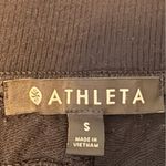 Athleta  black pull‎ on shorts size S Photo 3