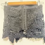 Chic Black Lace Bandeau Size undefined Photo 2