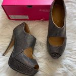 Shoedazzle Sparkle Peep toe Platform Pumps Photo 2