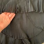 ZARA  black pleated shorts Photo 4