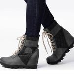 Sorel Lexi Wedge Boot Olive Green and Black Quilted Leather Ankle Boots Size 8 Photo 0