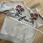 Aritzia  - Wilfred Free Gray Floral Embroidered Crew Neck Sweatshirt XXS Photo 5