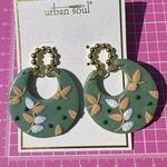 Urban Soul autumn green yellow leaves circle round earrings silicone lightweight Photo 2