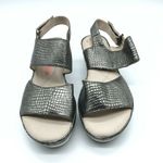Amalfi by Rangoni Womens Sandals Pillow Feet Embossed Leather Wedge Silver 7.5 Photo 1
