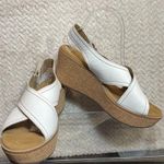 Clarks Artisans Aisley Tulip White Leather Sandal Wedges Size 7E Photo 0