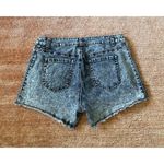 Forever 21 Plus Size 16 Denim Shorts Gray Acid Wash Beaded Aztec Sides Raw Hem Photo 6