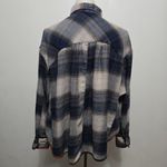 Urban Outfitters UO BDG Karl Blue Plaid Losse Drapet Flannel Button Down Shirt Size Small Photo 4